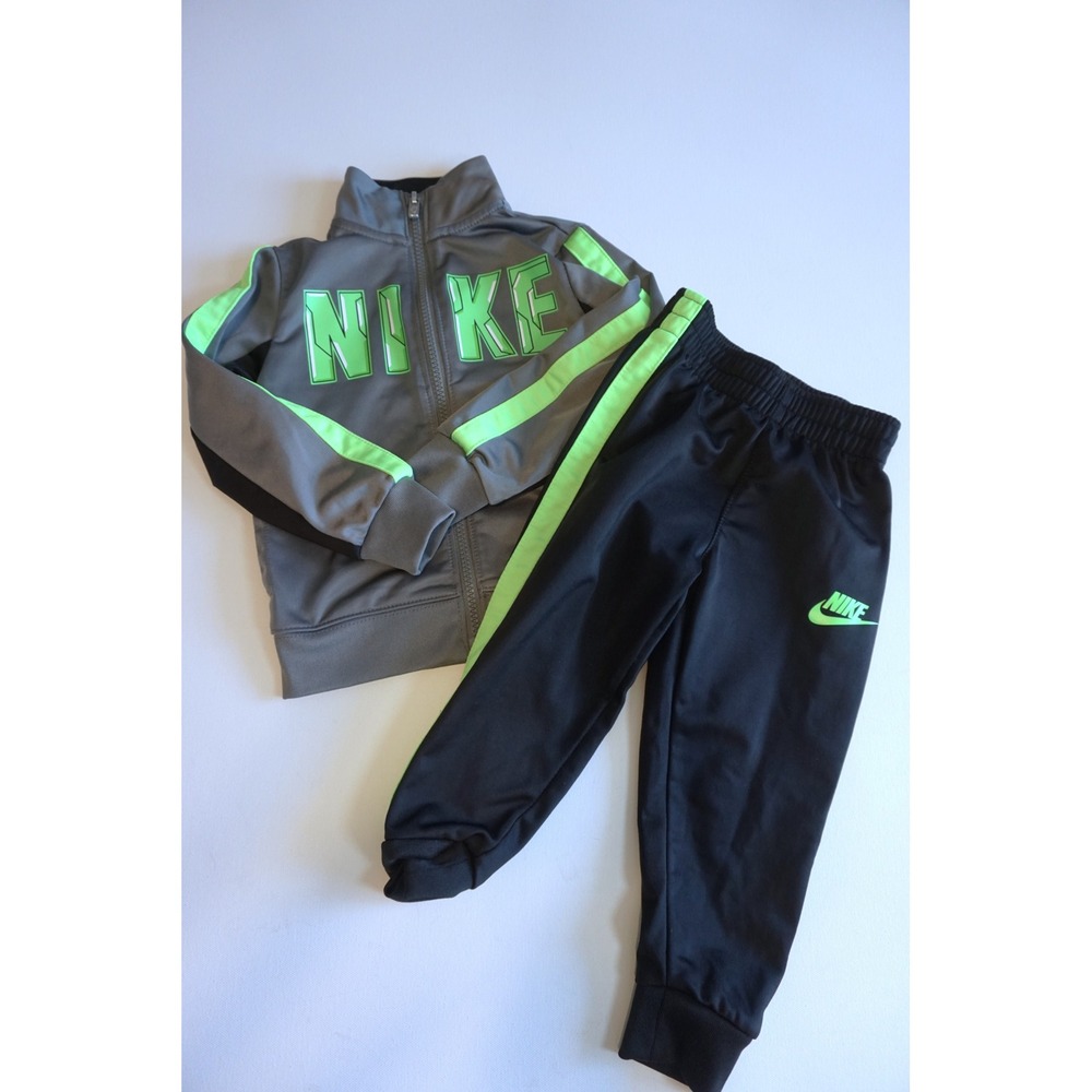 Nike Toddler Boys Tracksuit Set Grey Black Neon Green 2T I488-023